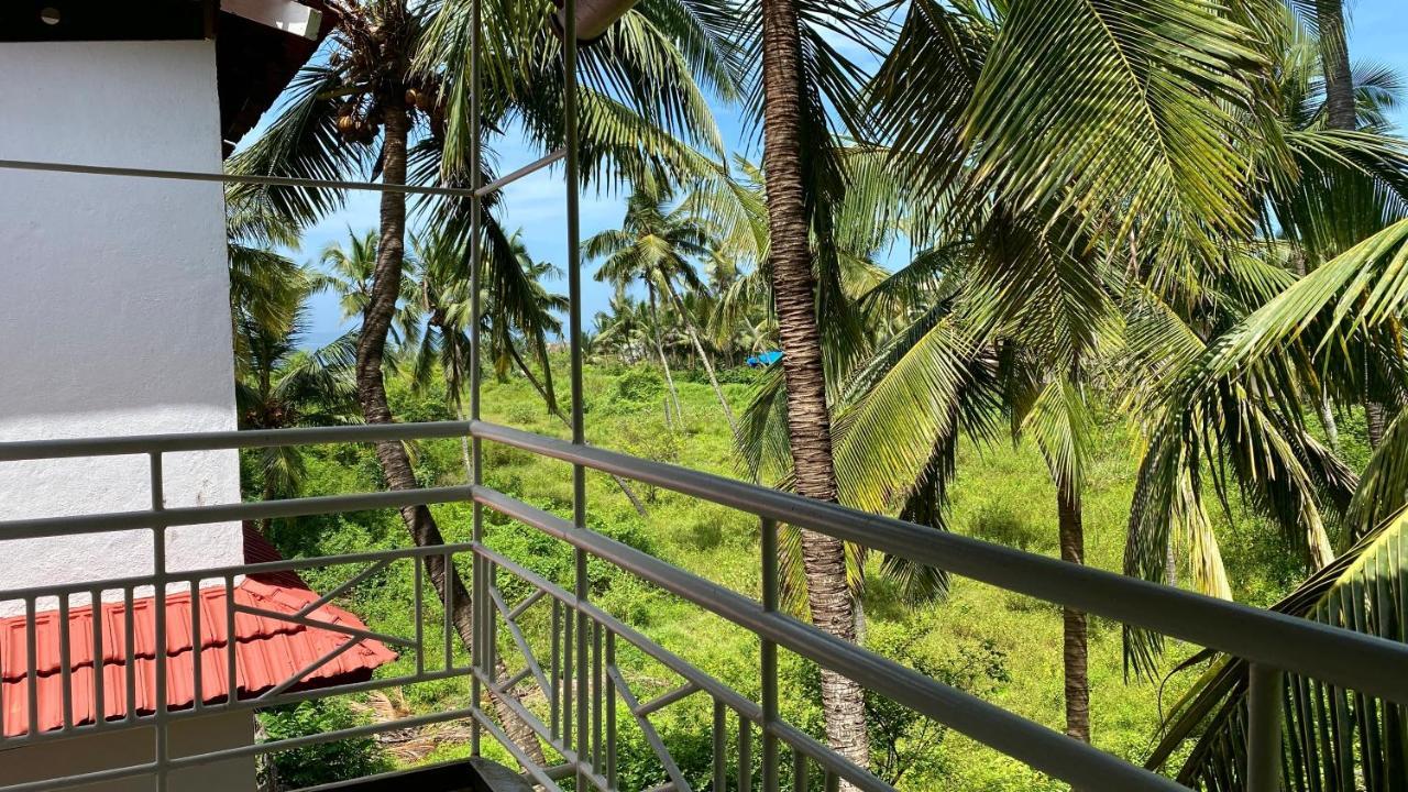 坎多林 佩瑞沃海滨旅馆酒店 外观 照片